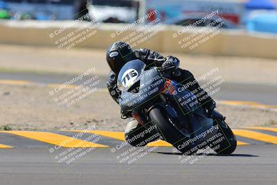 media/Oct-09-2022-SoCal Trackdays (Sun) [[95640aeeb6]]/Turn 2 (1110am)/